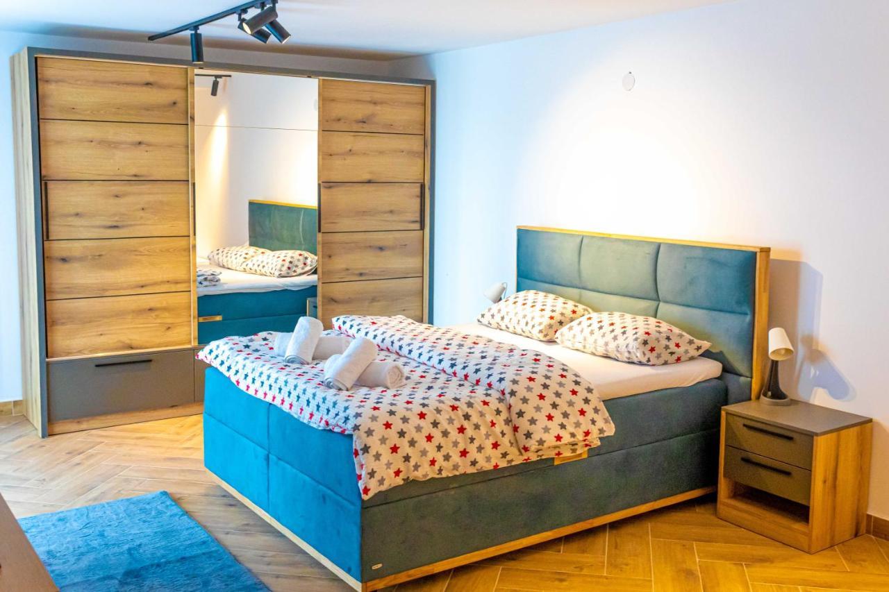 City Escape Luxury Villa Zuce Kültér fotó
