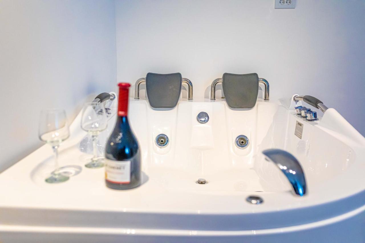 City Escape Luxury Villa Zuce Kültér fotó