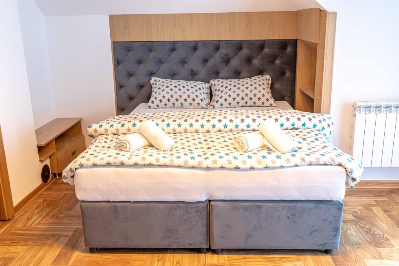 City Escape Luxury Villa Zuce Kültér fotó