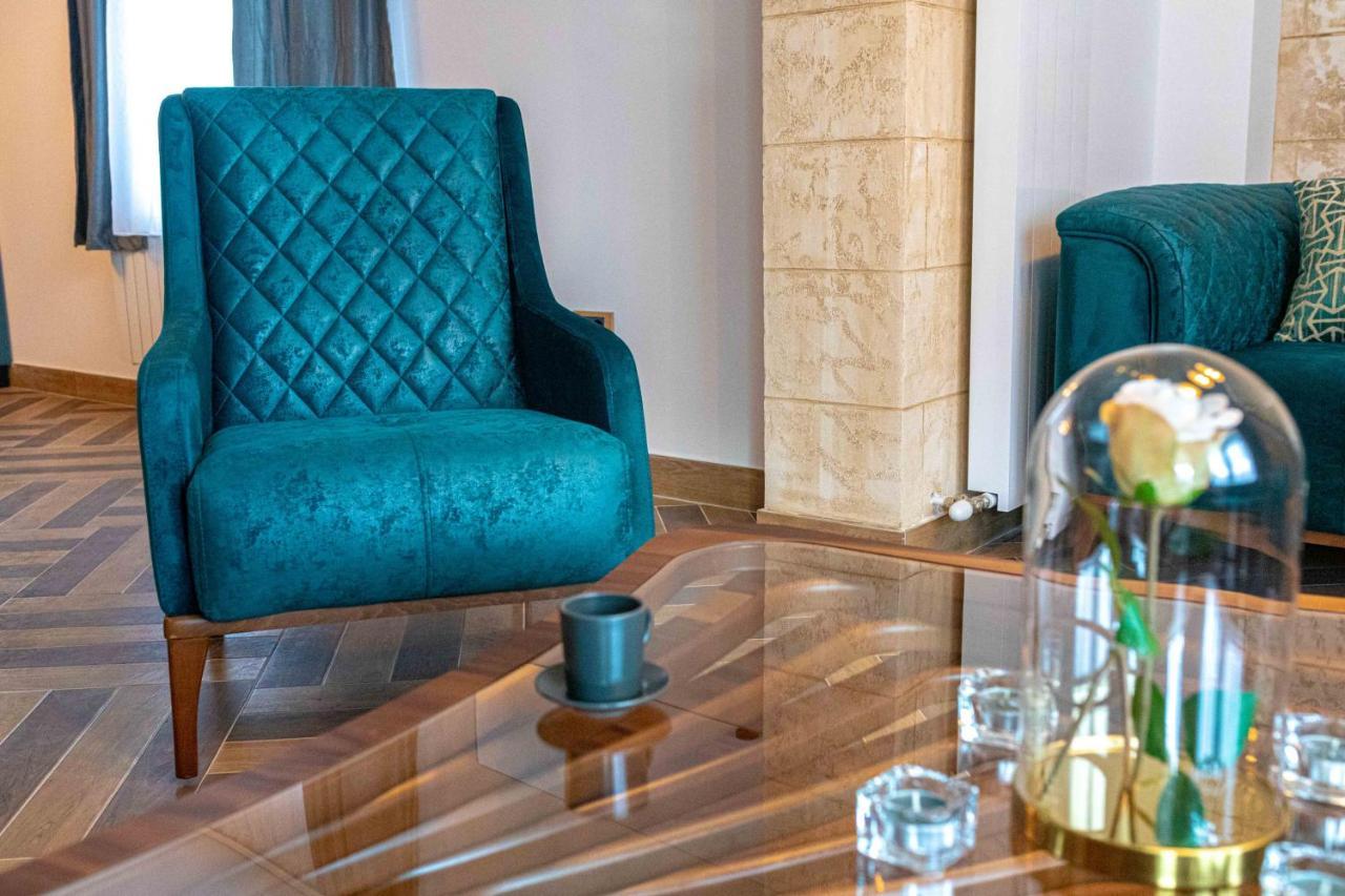 City Escape Luxury Villa Zuce Kültér fotó