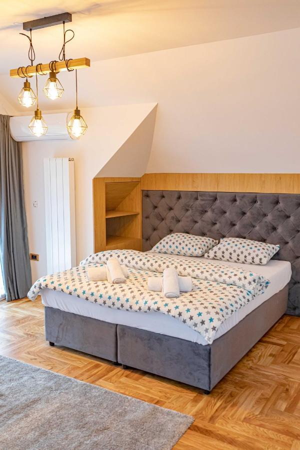 City Escape Luxury Villa Zuce Kültér fotó