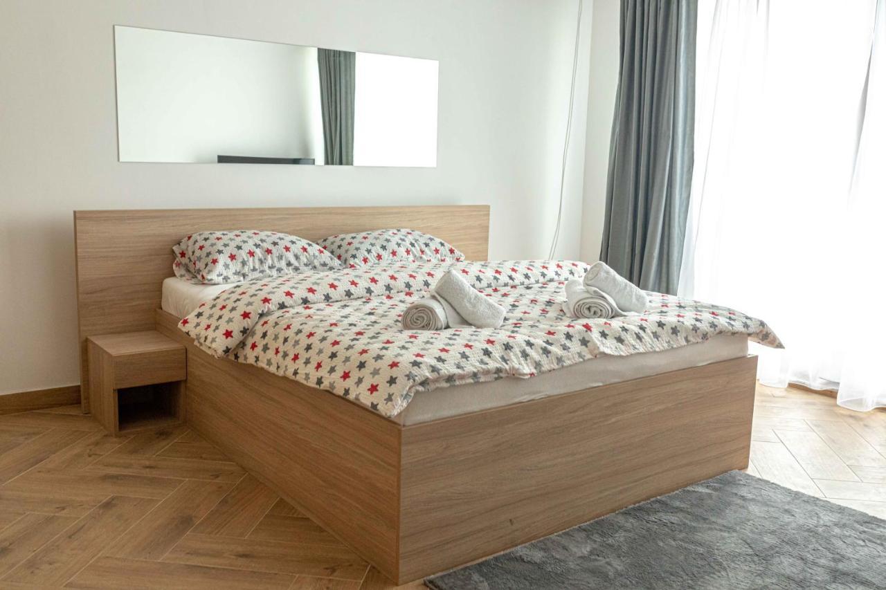City Escape Luxury Villa Zuce Kültér fotó