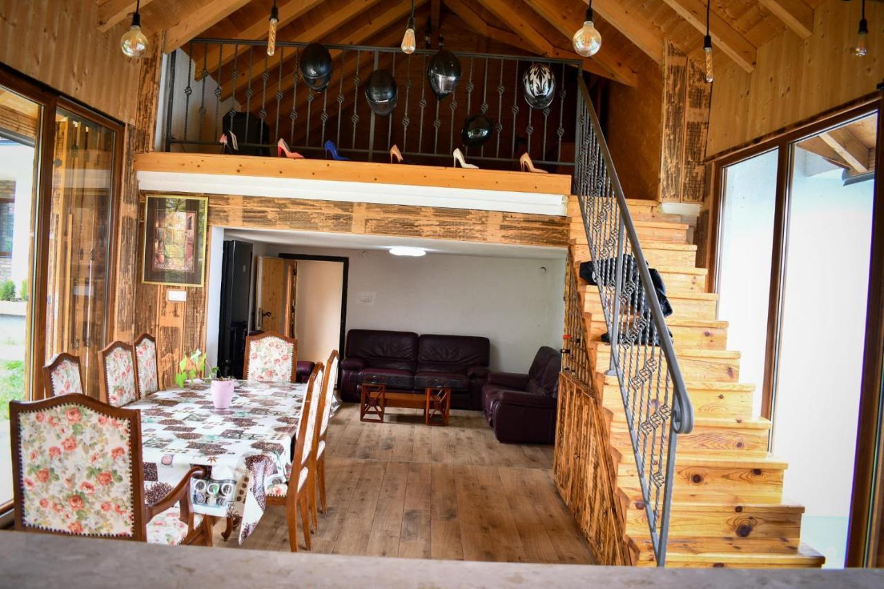 City Escape Luxury Villa Zuce Kültér fotó