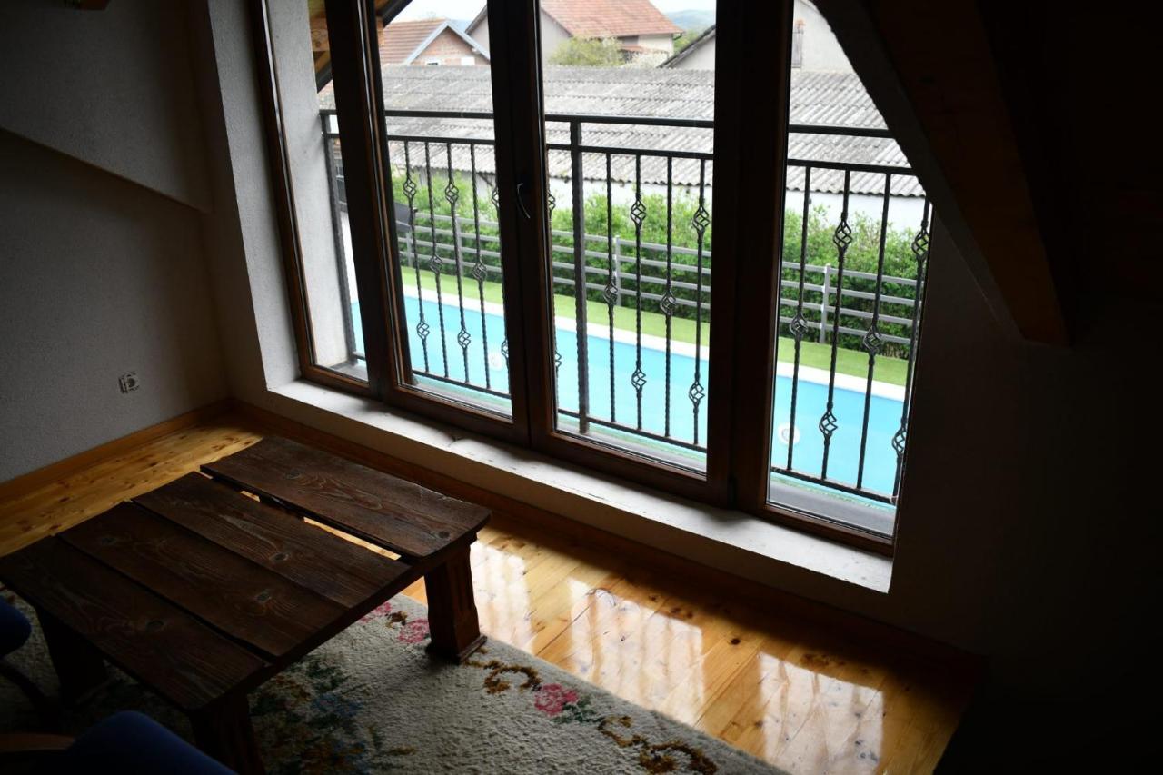 City Escape Luxury Villa Zuce Kültér fotó